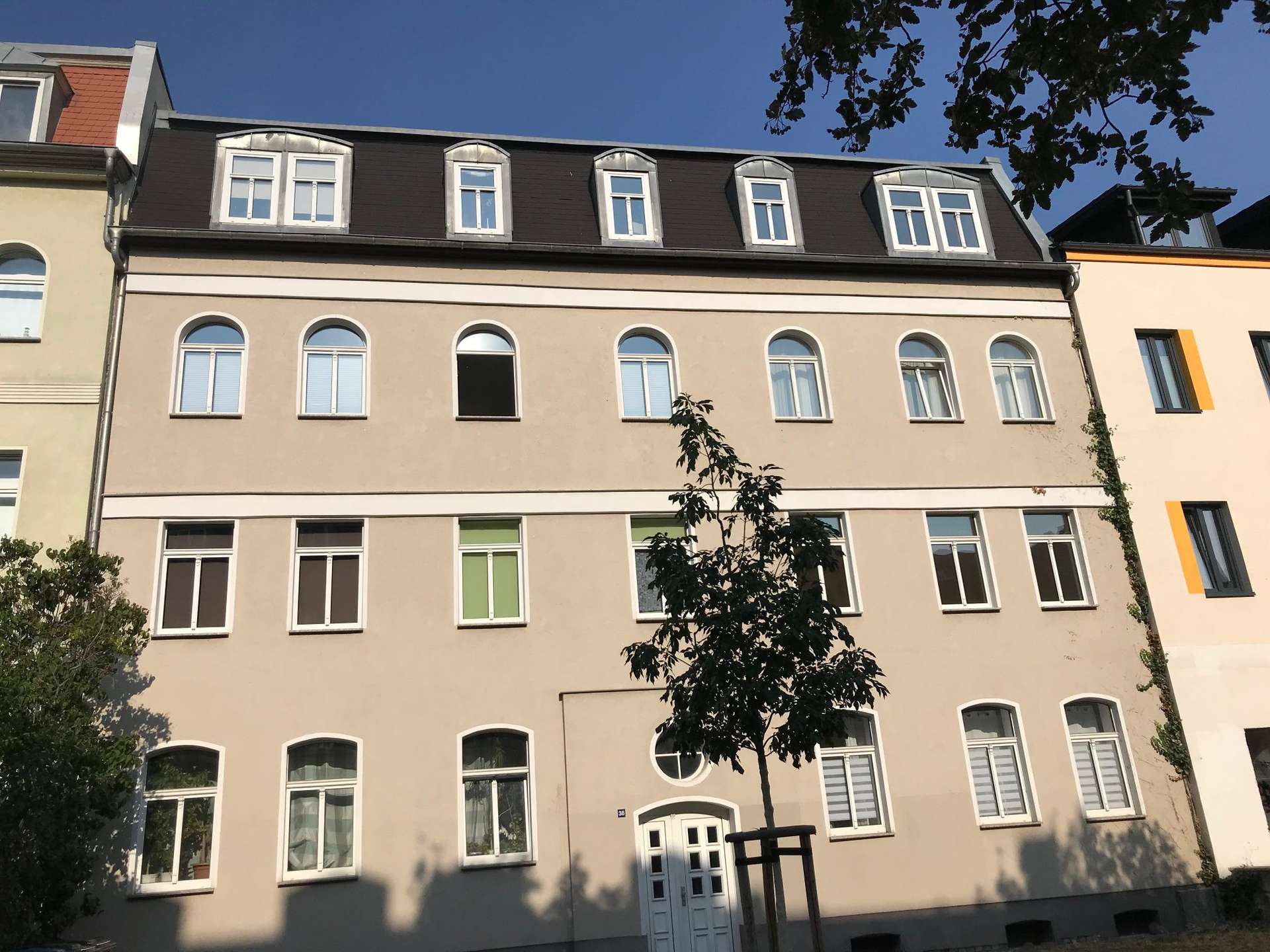 WG geeignete DG-Wohnung in beliebter Lage!