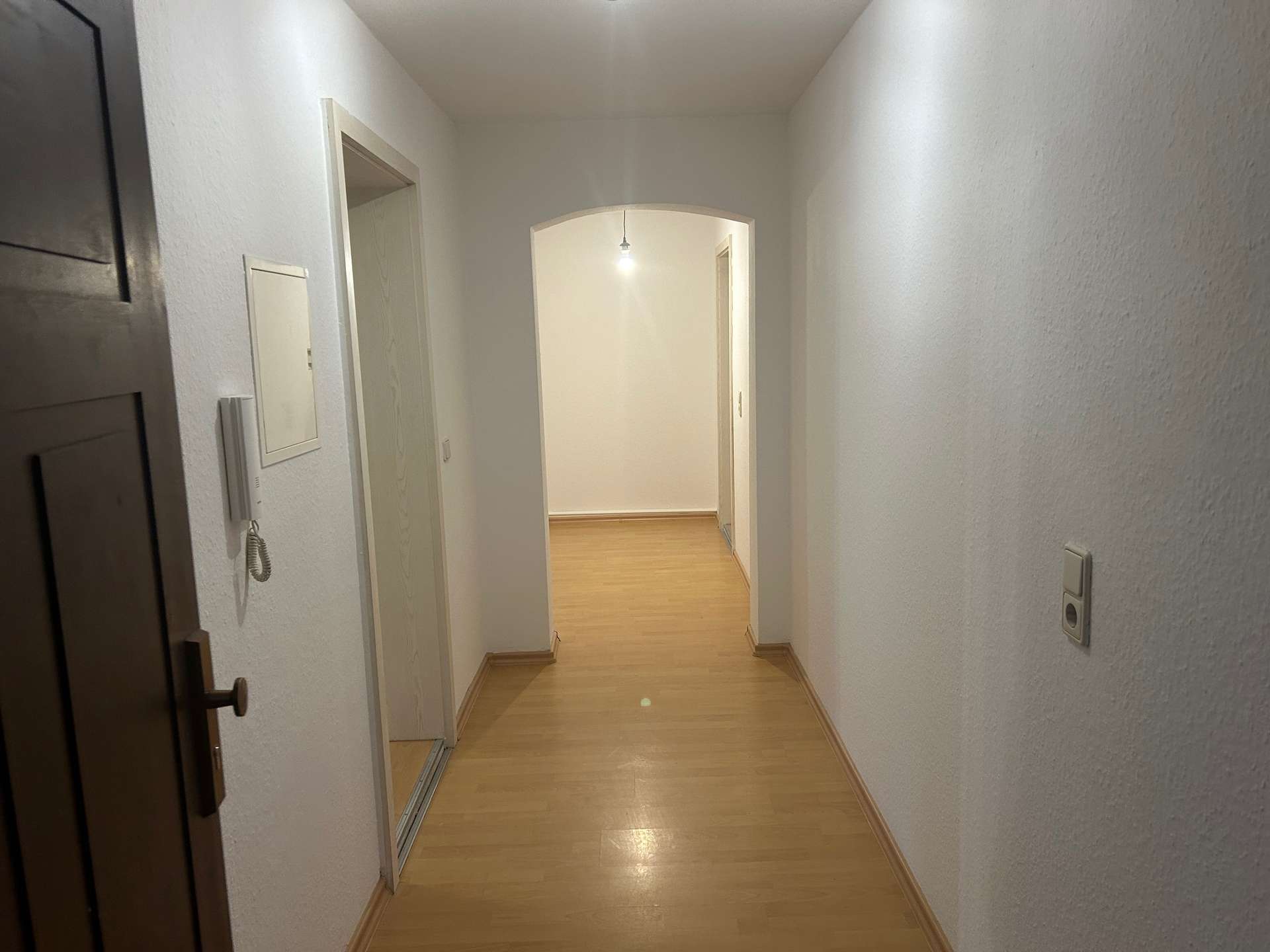 Vermietet! Geräumige Dachgeschosswohnung in beliebtester Lage von Halle, Einbauküche möglich!