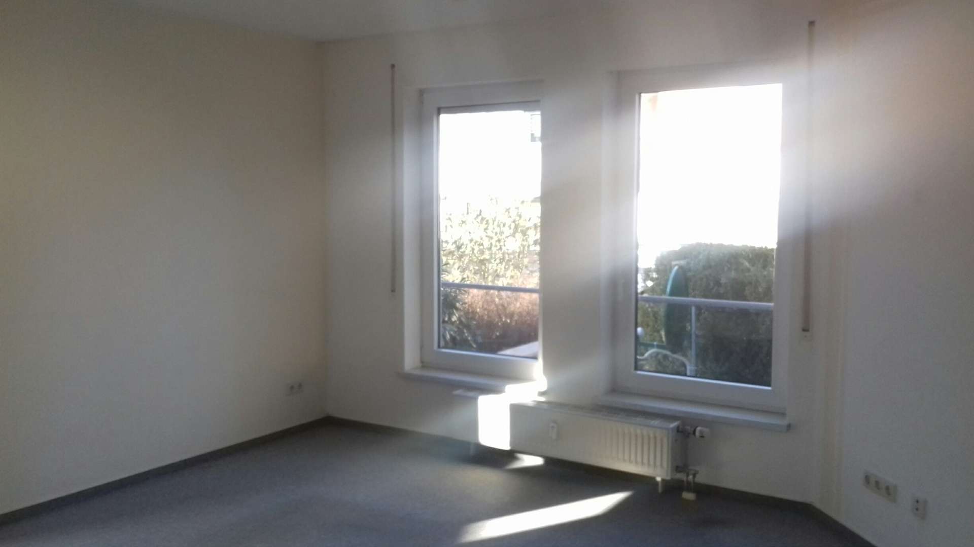 Erdgeschosswohnung mit Gartennutzung! Einbauküche möglich!