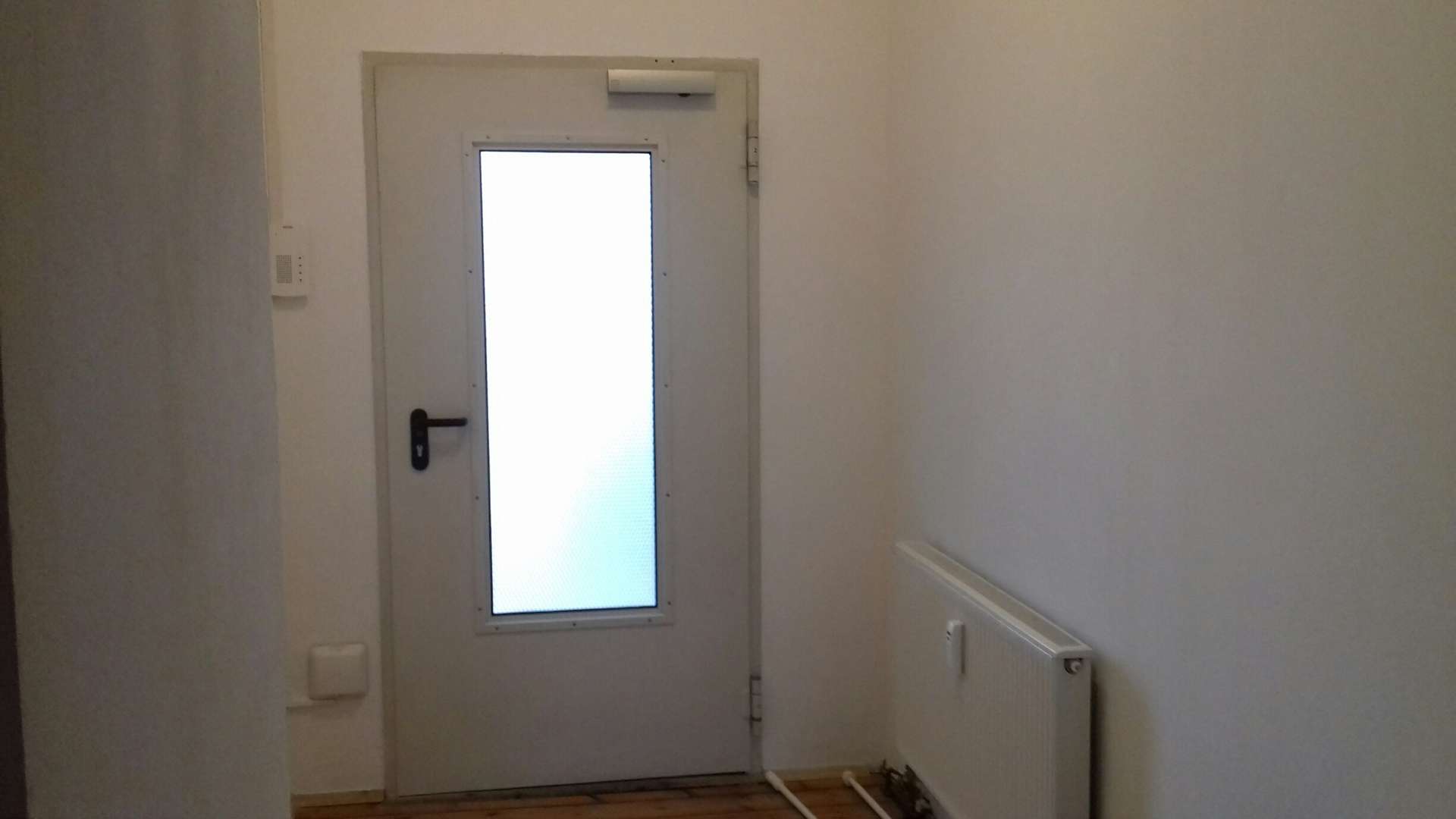 Kleine gemütliche Wohnung zentral gelegen mit Fußbodendielung und Miniküche!