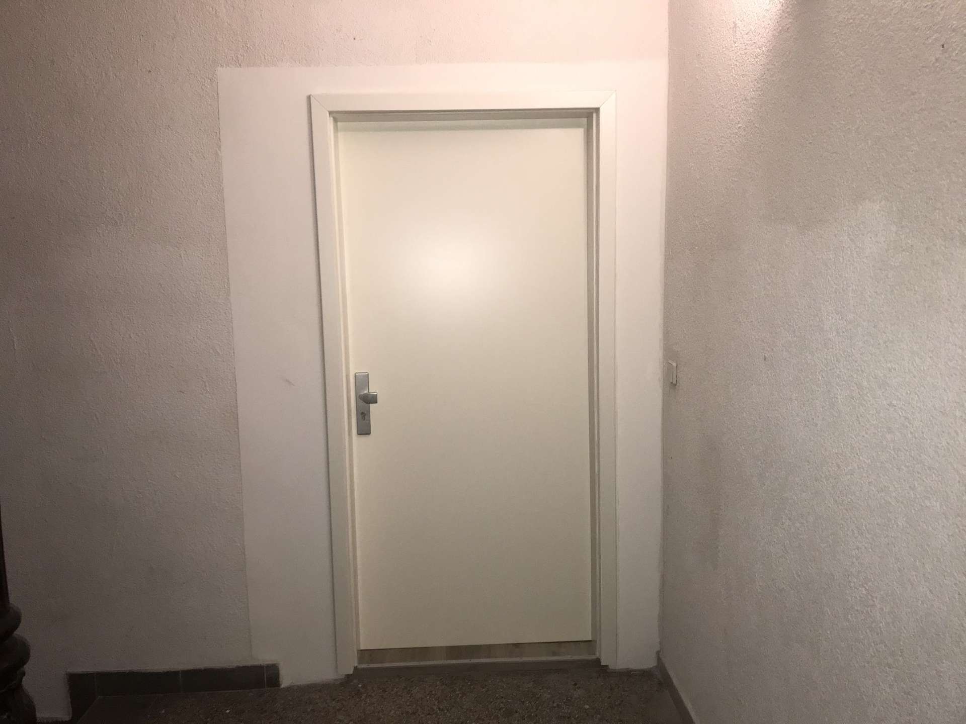 Kleine Wohnung für Singles mit großem Tageslichtbad!