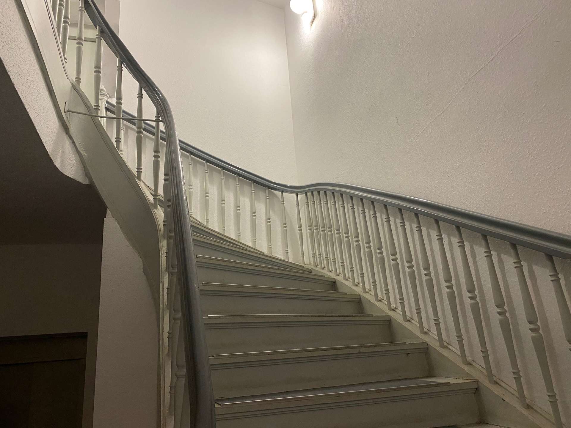 Apartment in Top Lage mit Einbauküche! – Bild 5