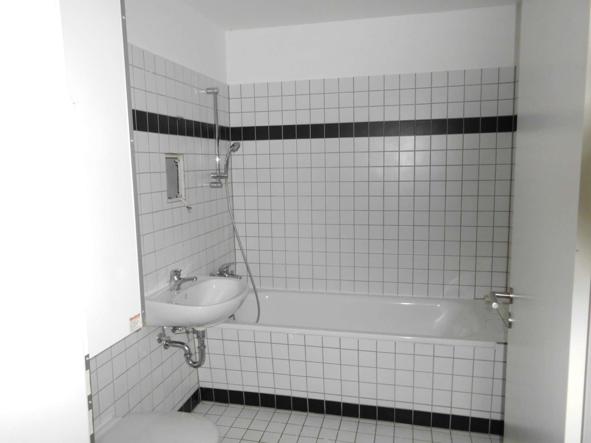 Idyllisch gelegene Erdgeschosswohnung mit Terrasse! * überarbeitet NaL 21.10.16