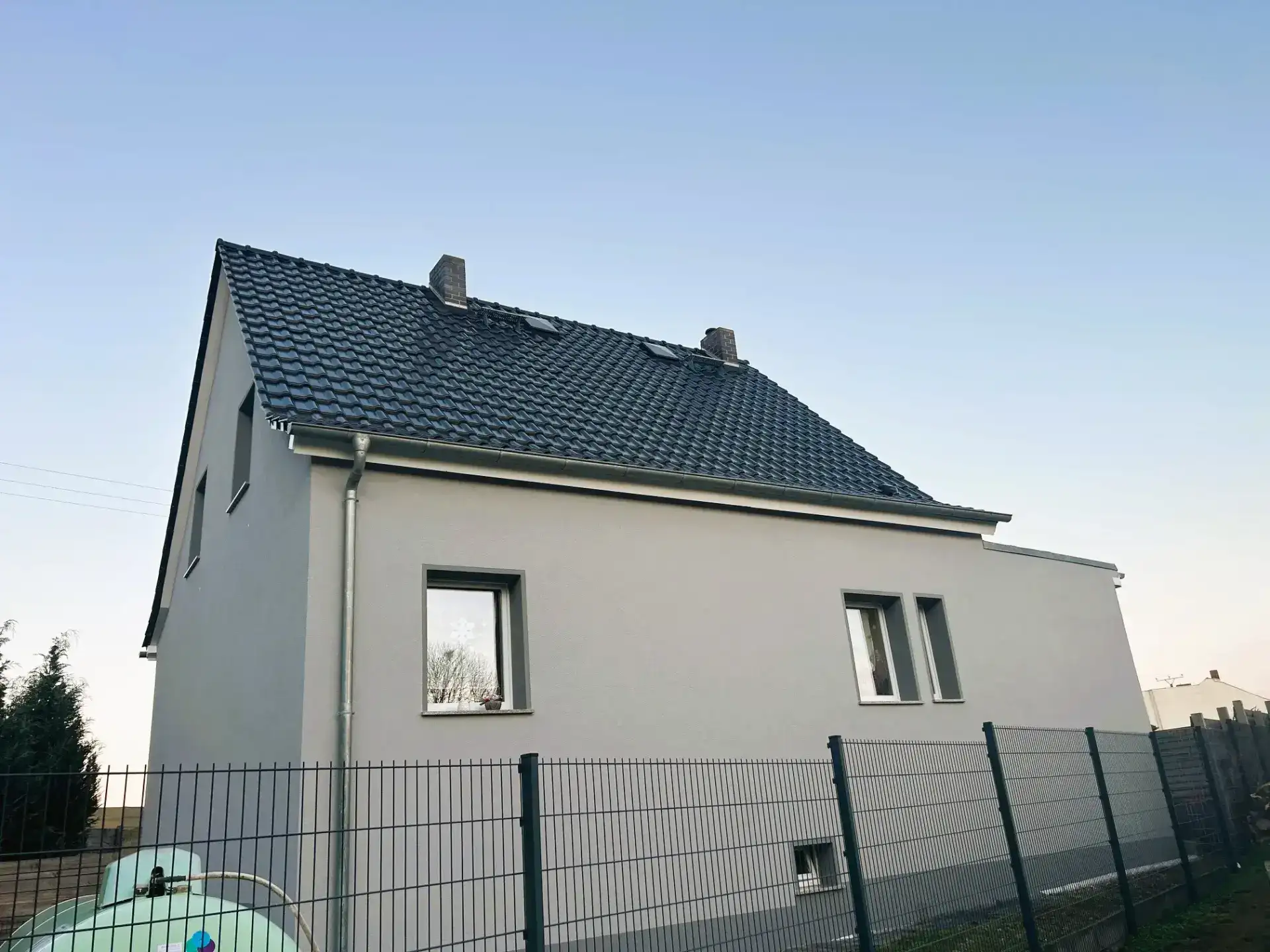 Modernisiertes Einfamilienhaus mit Kamin, Stallungen & Wohlfühlcharakter in idyllischer Lage!