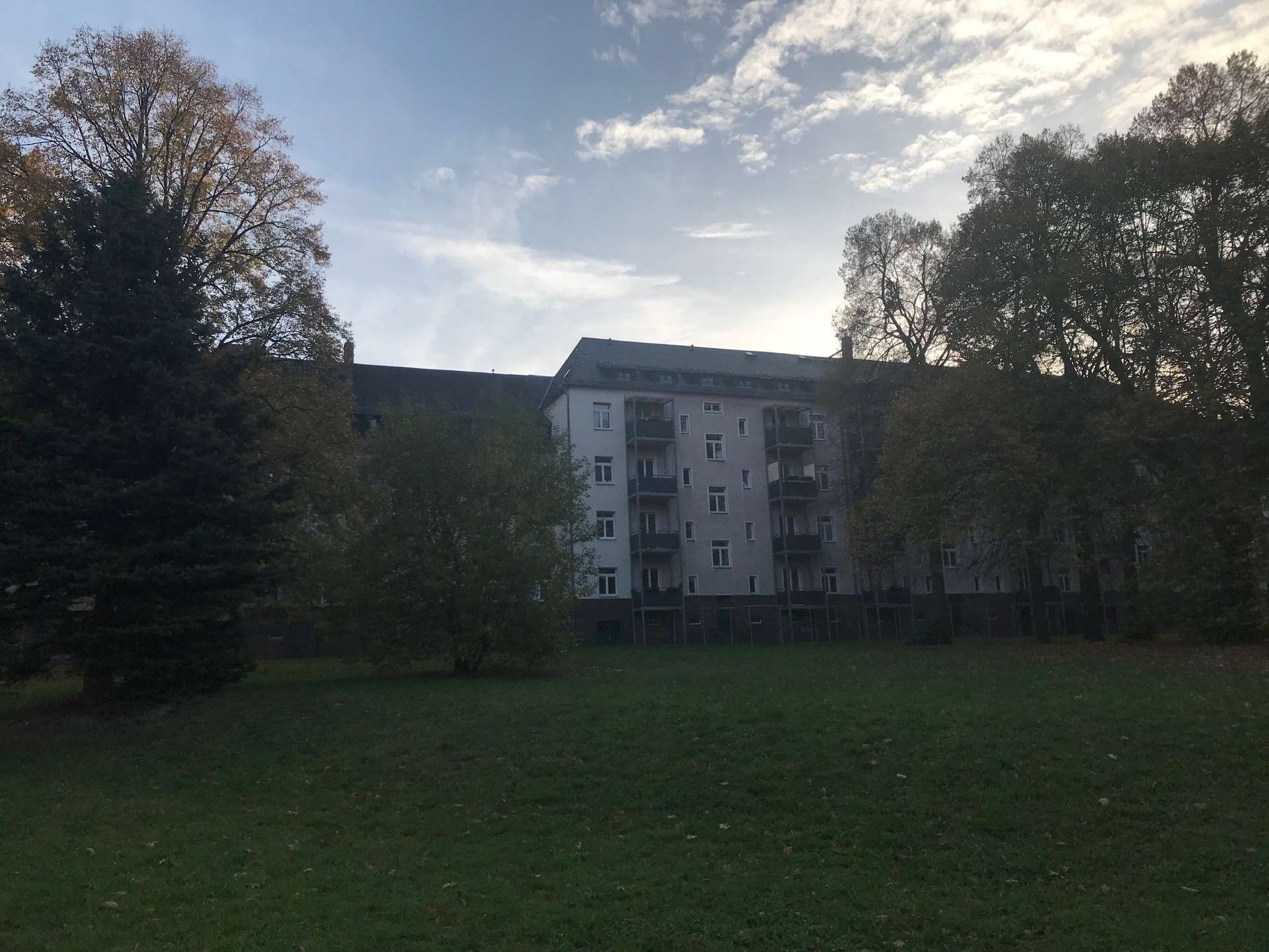 Ohne Kaution! Erstbezug nach Modernisierung - Erdgeschosswohnung mit Dusche!