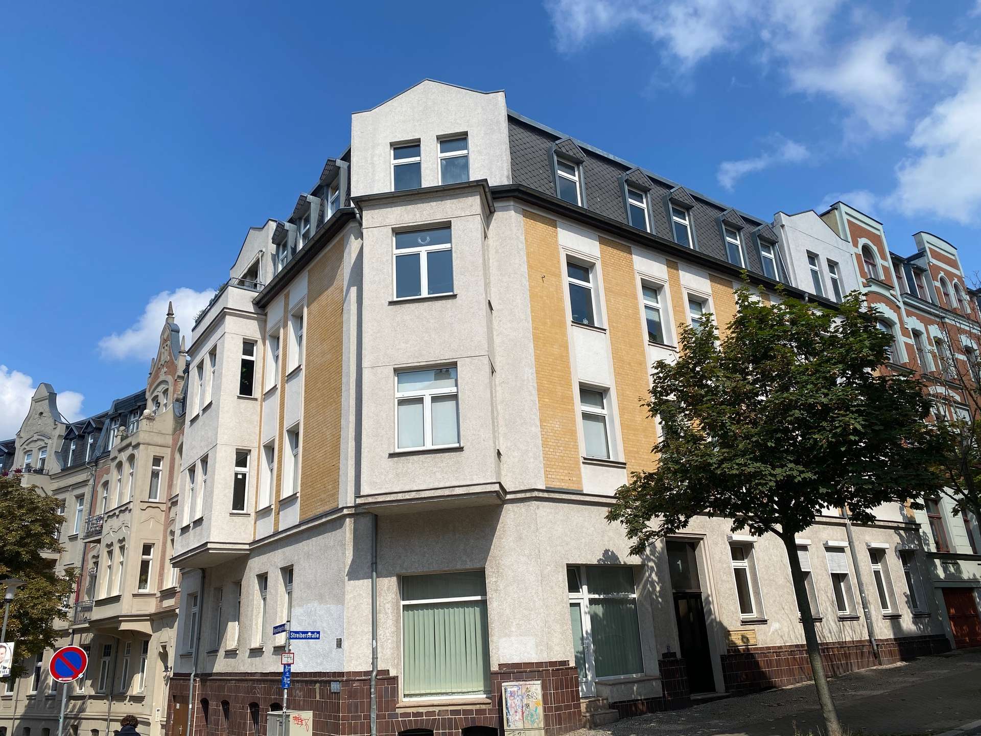 Großzügige 3-Raum Wohnung mit Einbauküche!