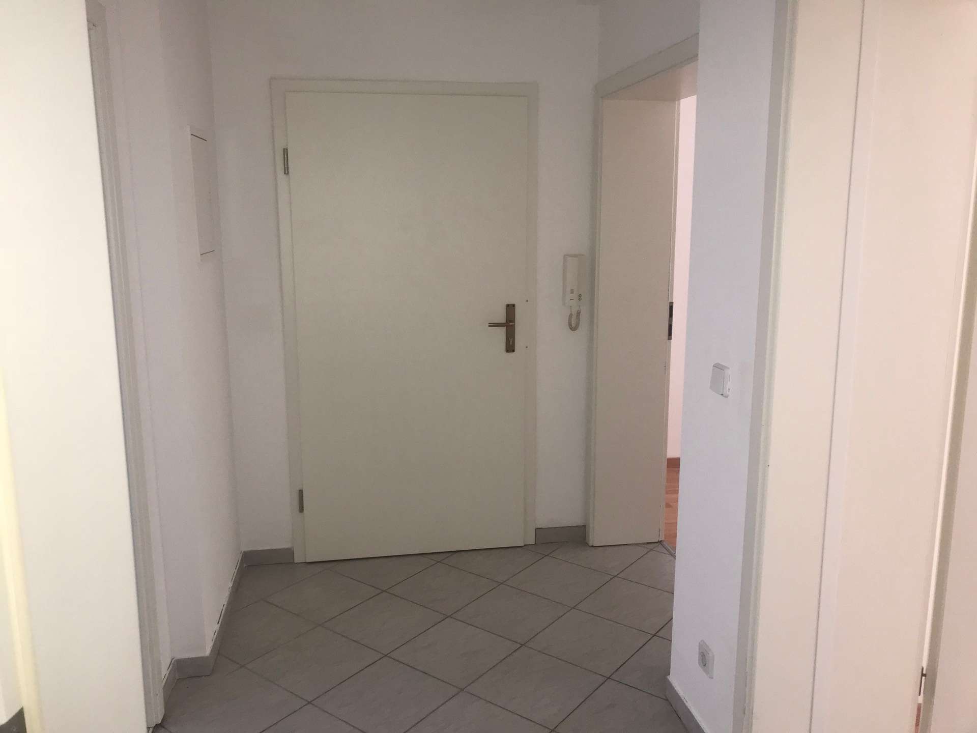 Helle geräumige 3 Raum Wohnung im Zentrum der Händelstadt Halle
