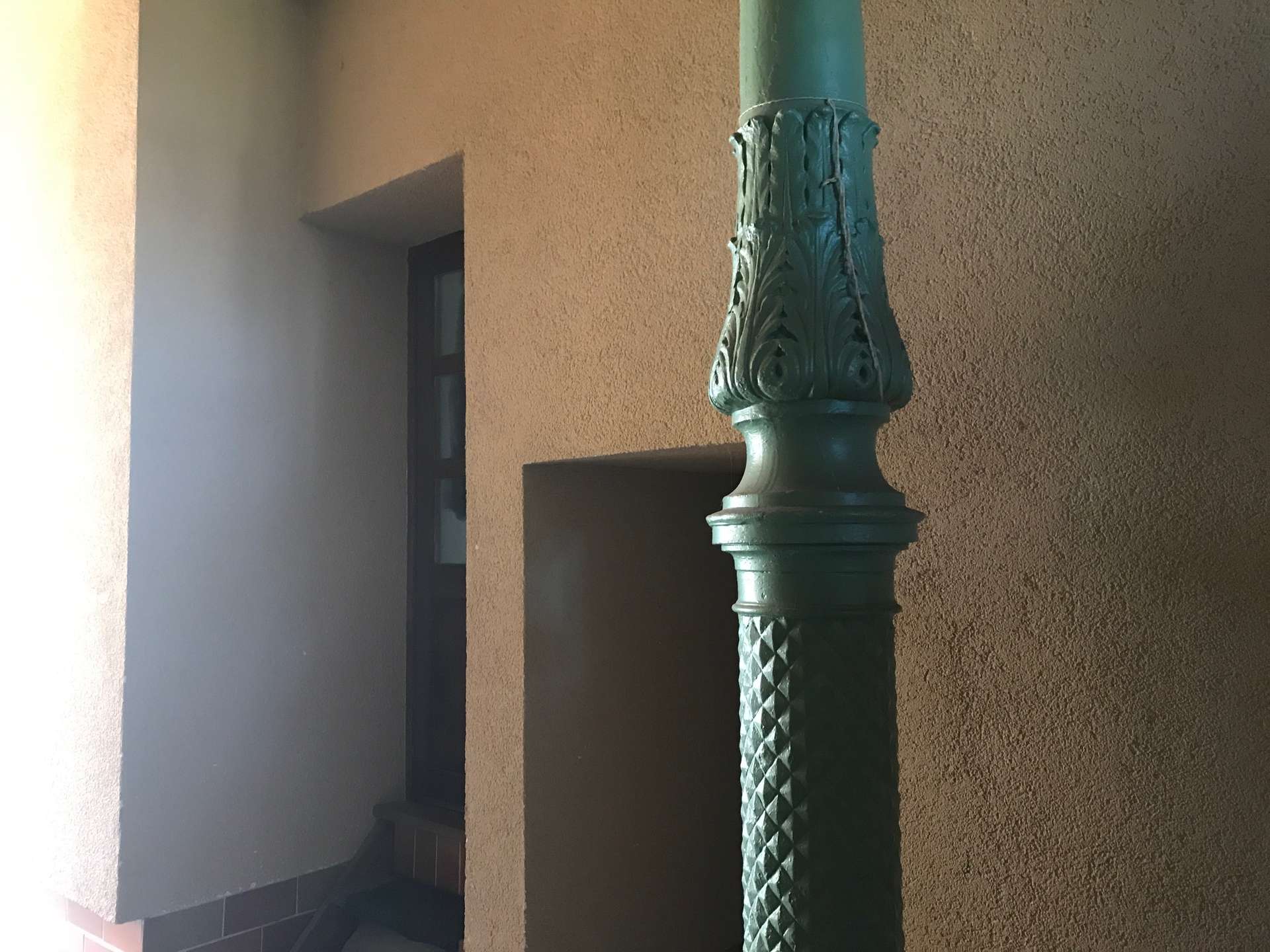 Große 2-Raum-Wohnung mit Fußbodenheizung und Terrasse!