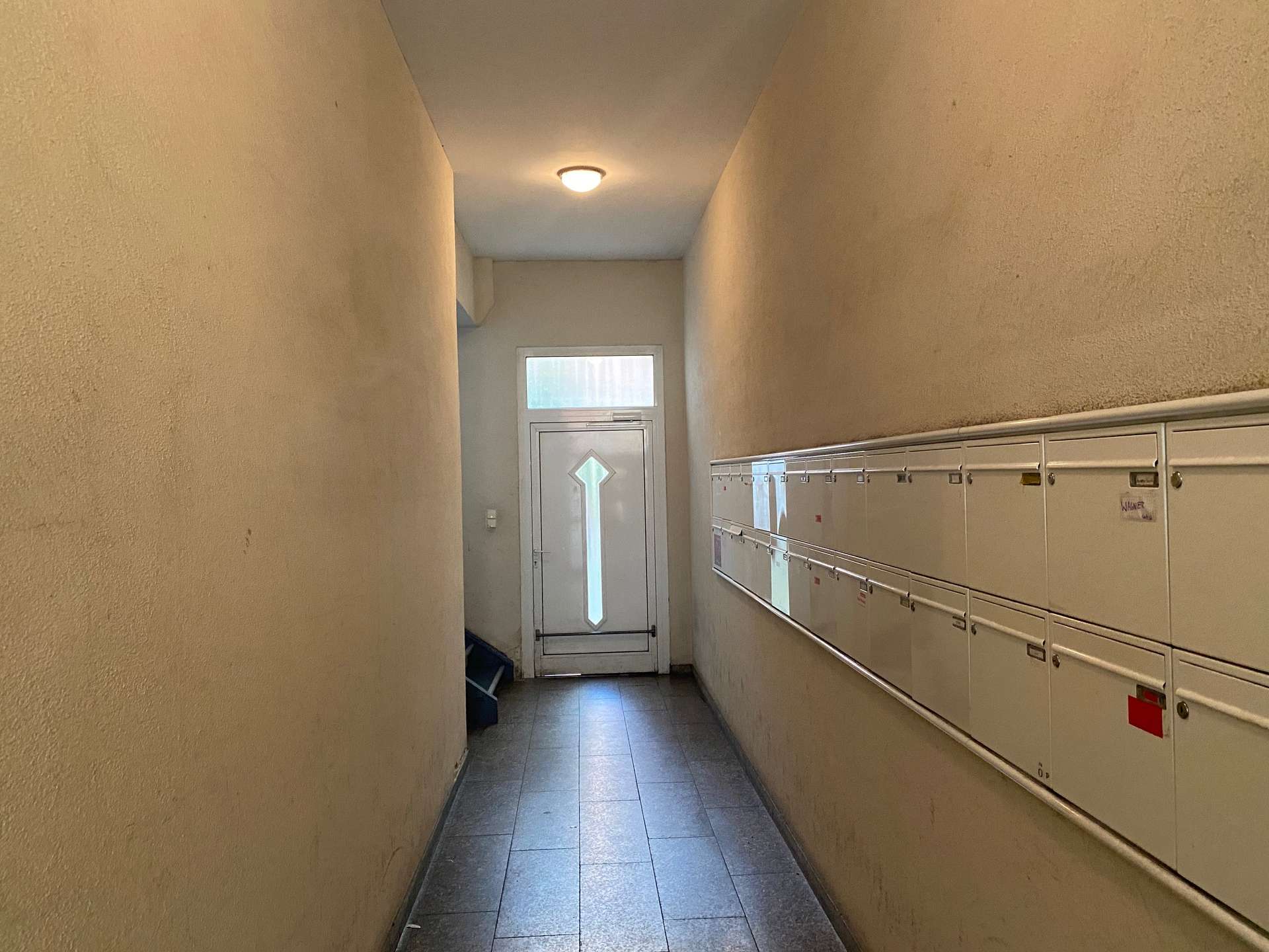 Helles 2-Raum-Apartment mit offener Wohnküche mitten in der City!