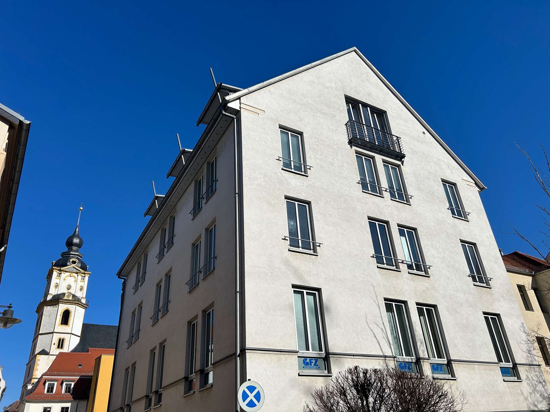 Vermietet! Repräsentative Büroeinheit mit Balkon und französischem Balkon im Herzen der Weißenfelser Altstadt!