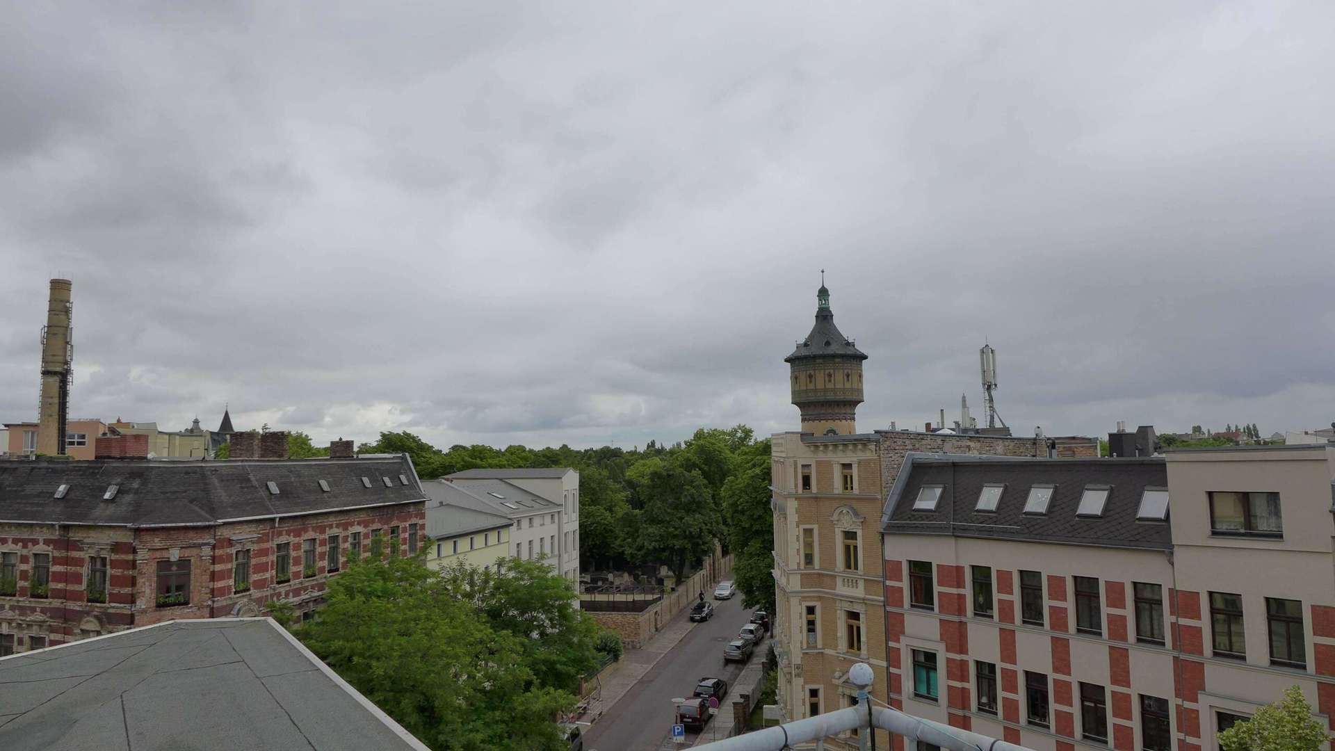 3 bis 4-Zimmer-Wohnung im Dachgeschoss mit Blick über die Stadt überarbeitet NaL 20.01.17
