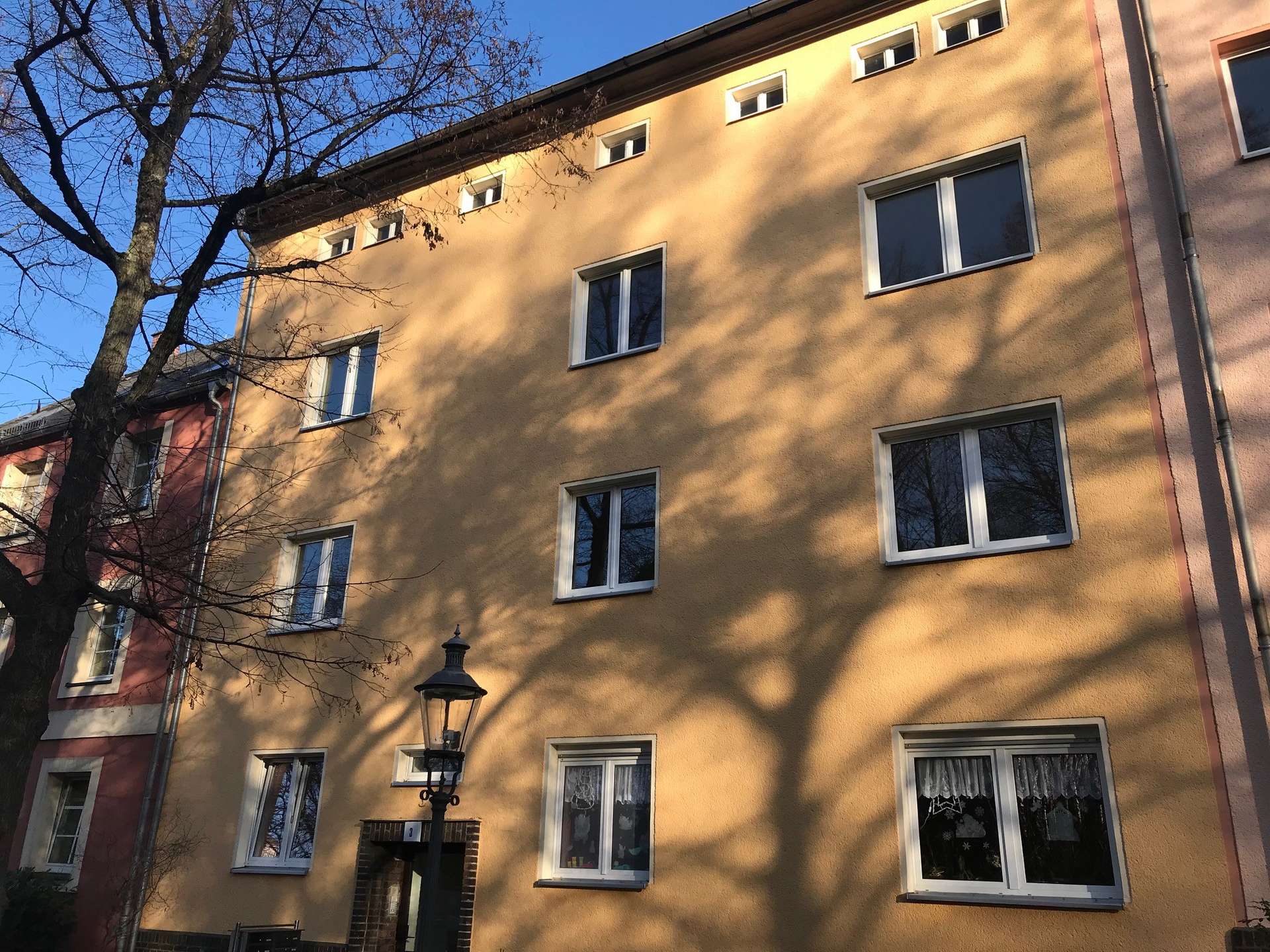 Klein, aber fein und bald mein - Wohnung mit Balkon, Wohnküche und Dusche!