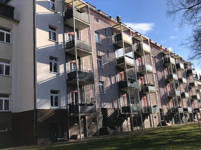 Ohne Kaution! Erstbezug nach Modernisierung - Familienwohnung im Erdgeschoss!