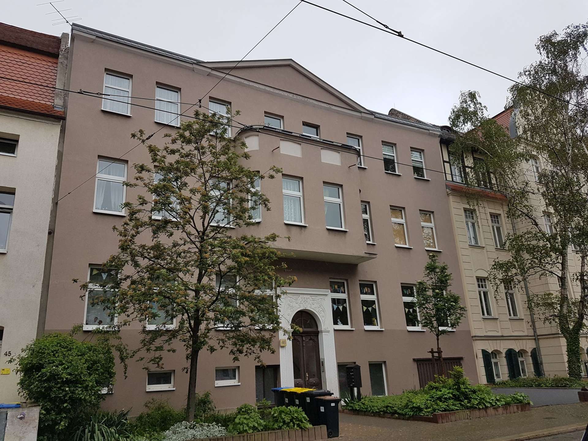Wunderschöne Familienwohnung mit Erker und Dielung!