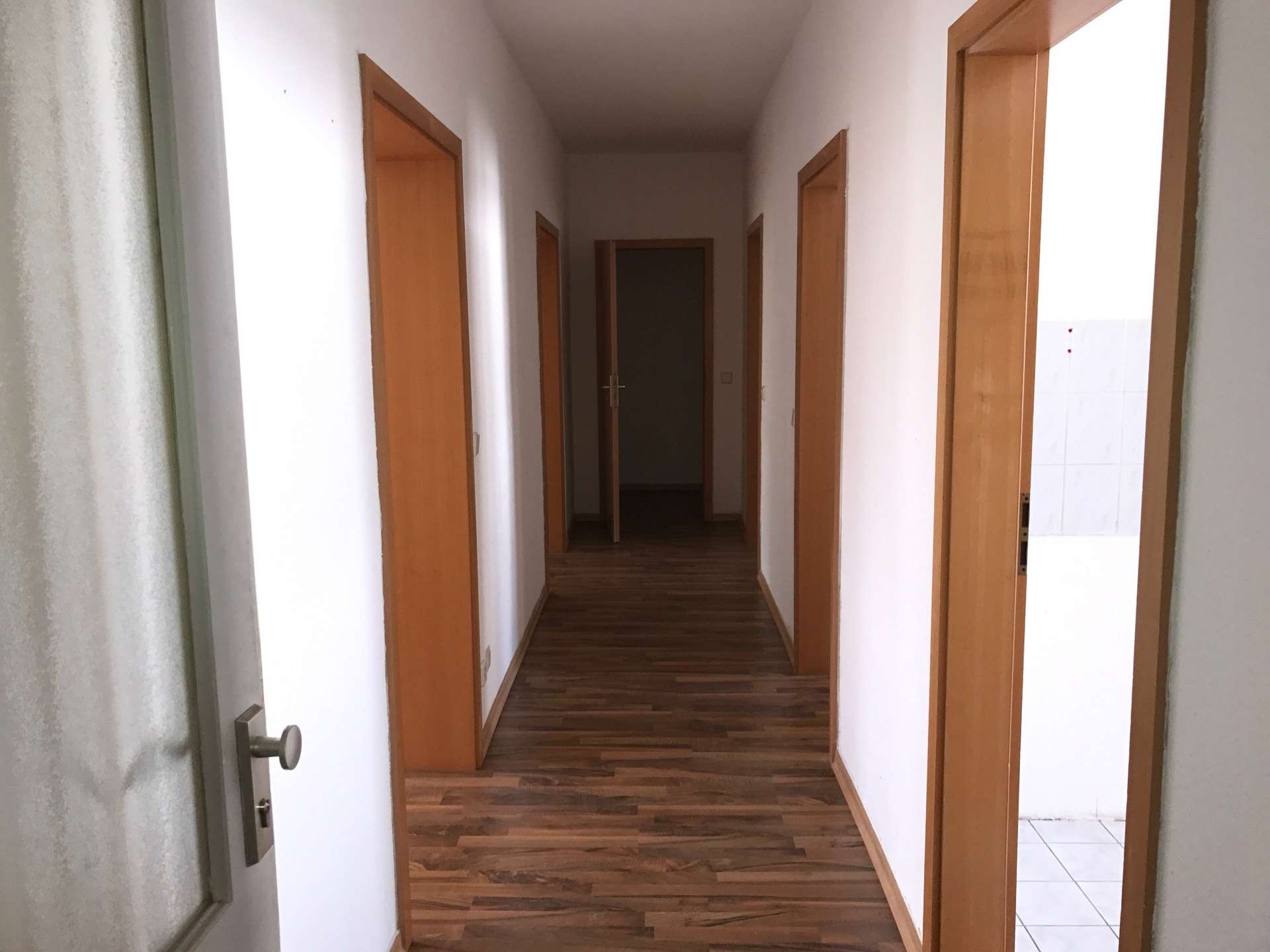 Großzügige 3-Raum-Wohnung mit Abstellraum und Wannenbad!
