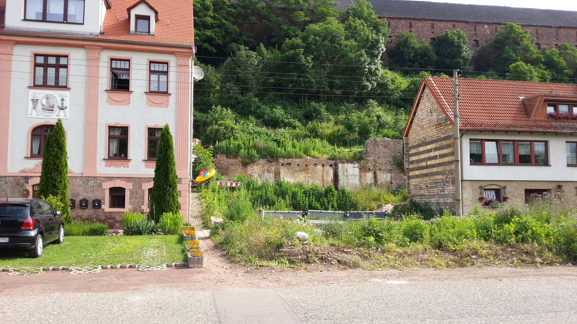 Grundstück am Südhang mit Panoramablick!