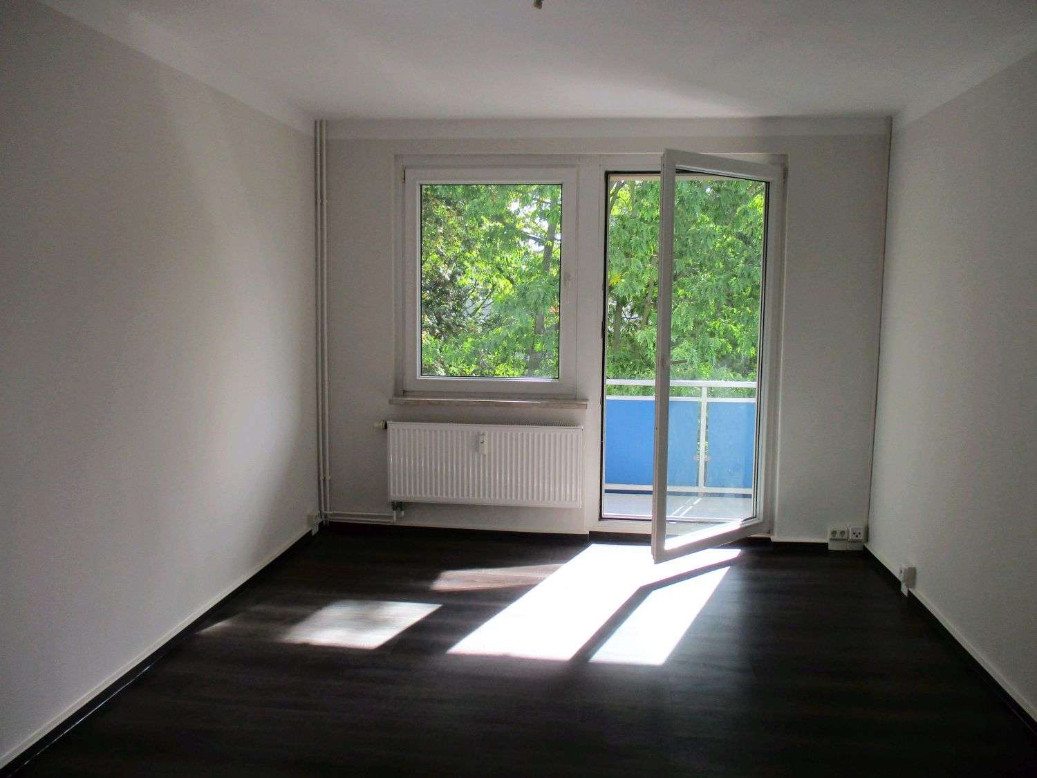 Erstbezug, hochwertig modernisiert, Küche & Bad mit Fenster!