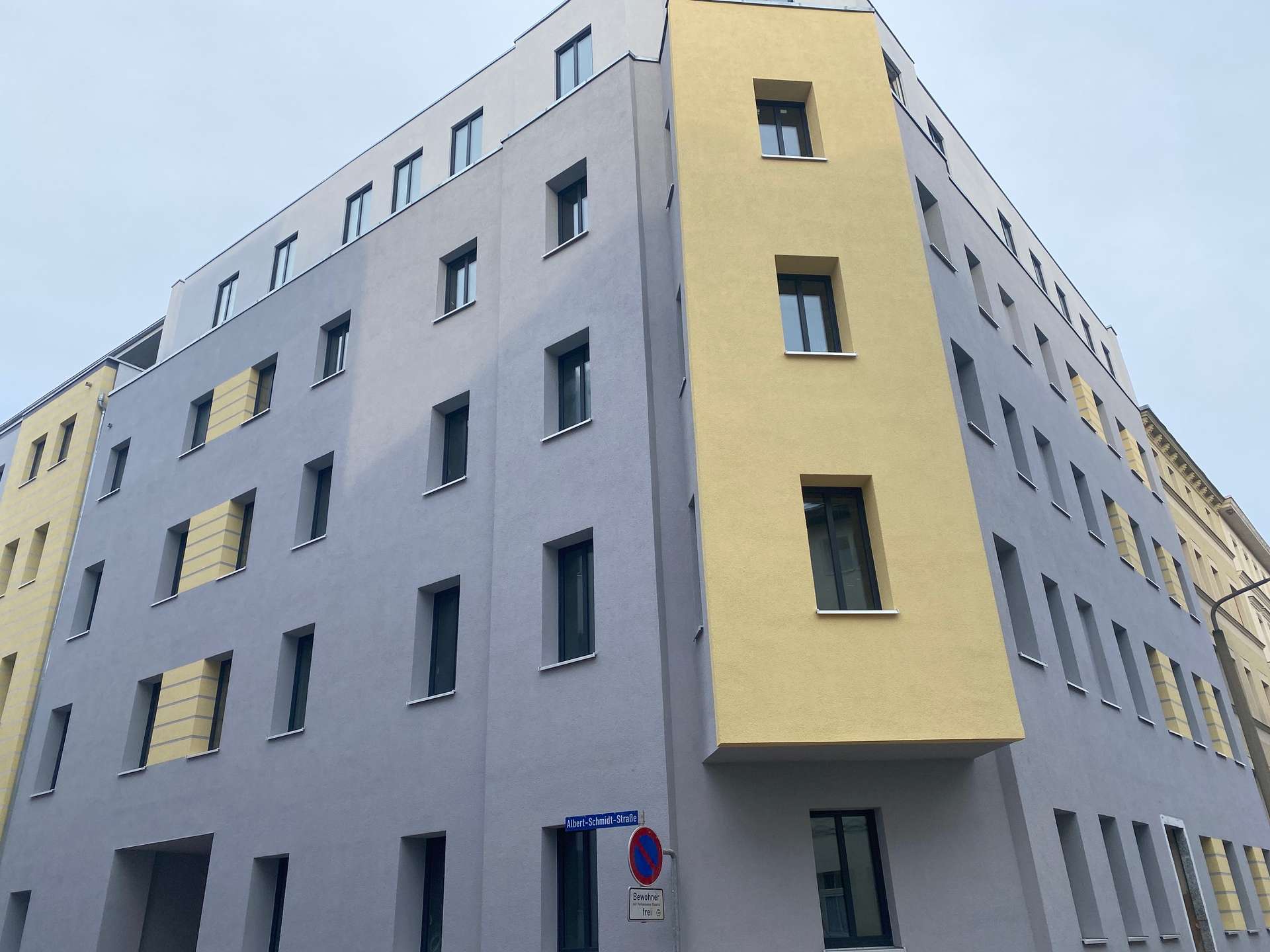 Vermietet! 5-Raum-Wohnung mit Balkon, Aufzug und Fußbodenheizung!