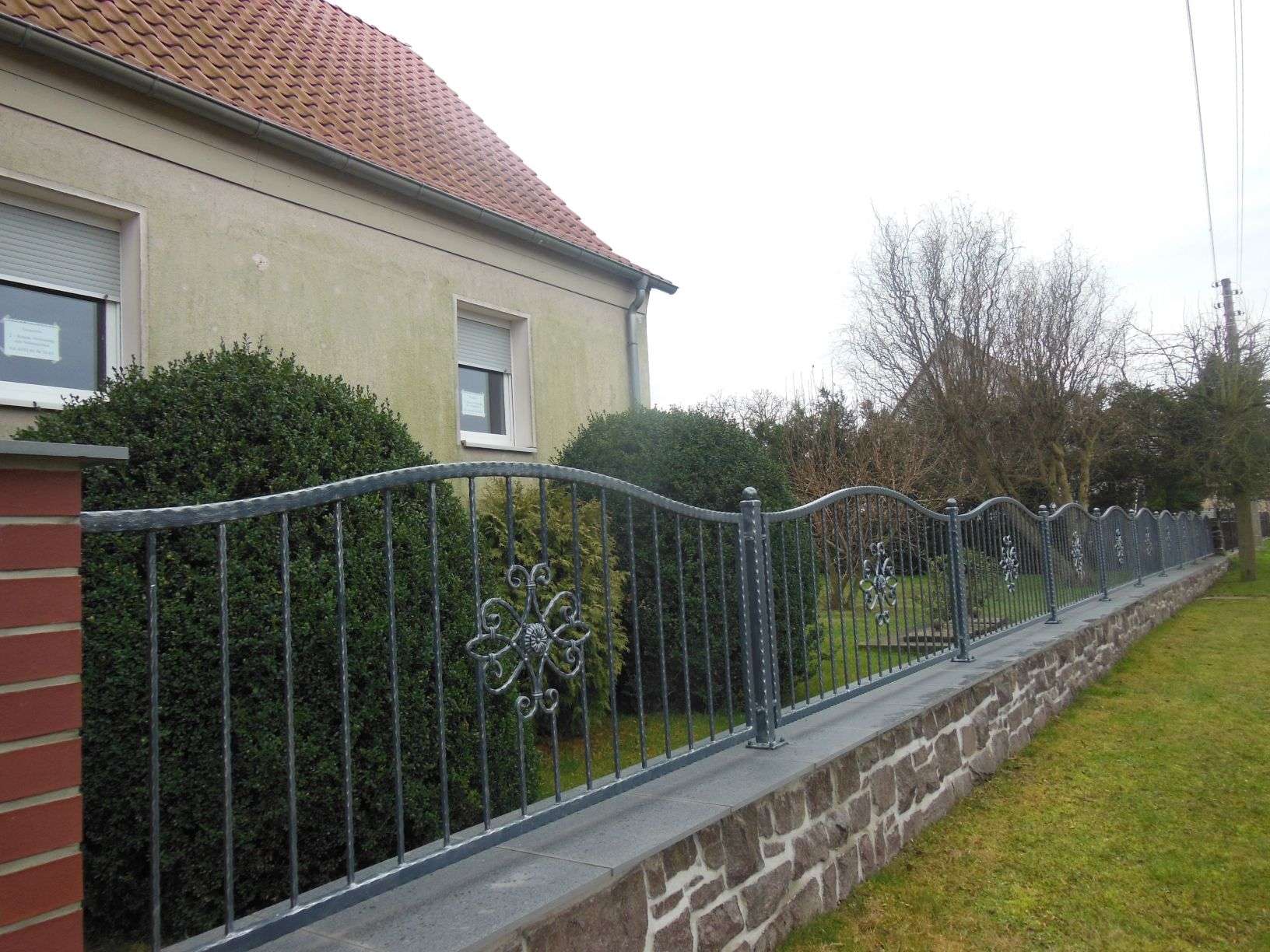 Wohnen Sie ländlich und nutzen Sie Garten, Garage und Pool!
