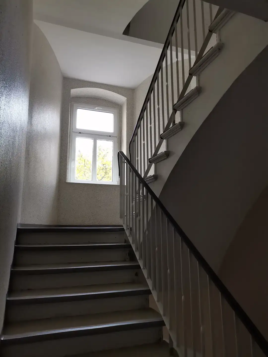 Vermietet! Attraktive 2-Raum-Wohnung mit neuem Laminat und ruhiger Lage!