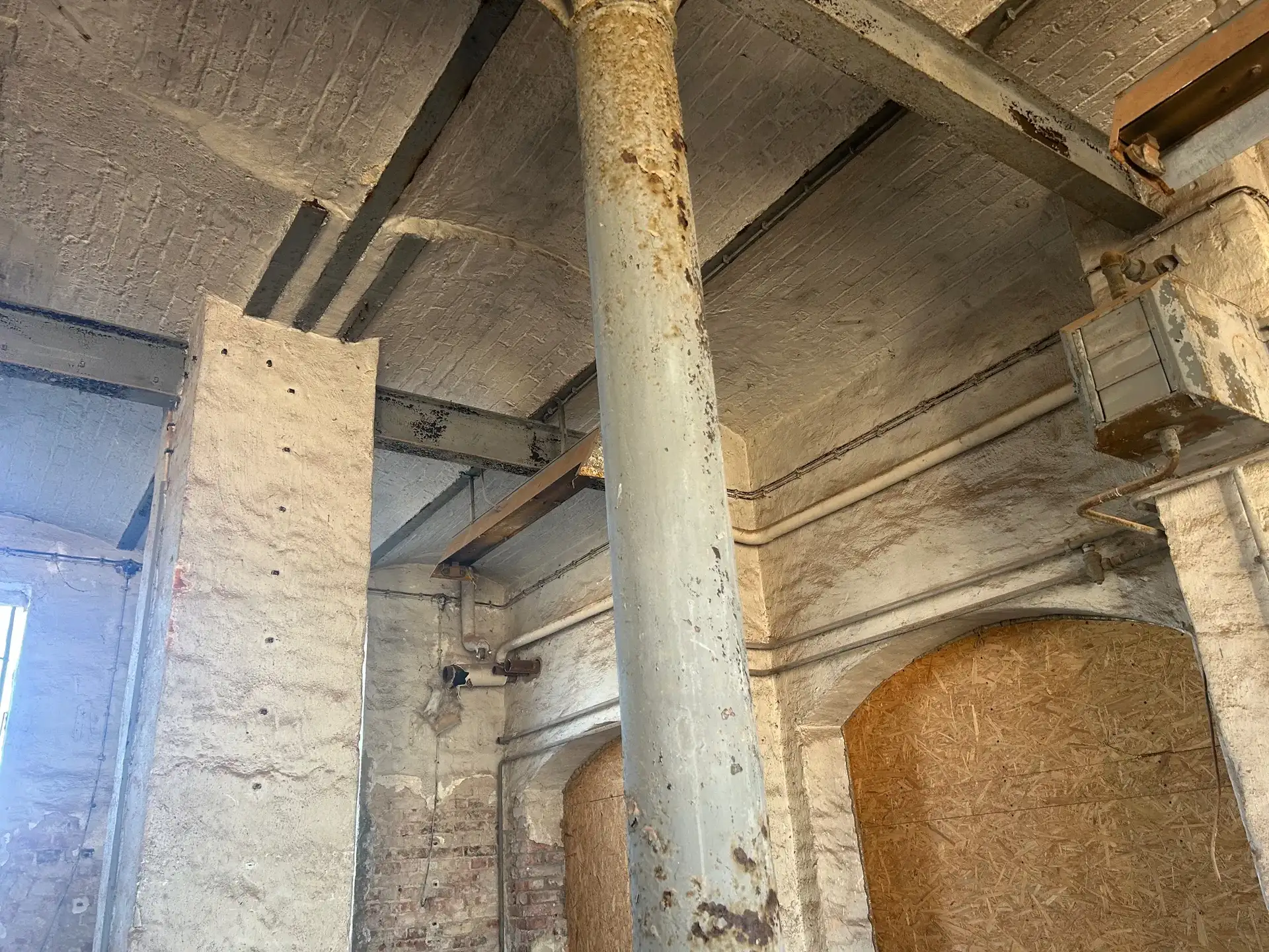Einzigartige, großflächige Gewerbeimmobilie – Arbeiten im Herzen der Halloren Schokoladenfabrik!