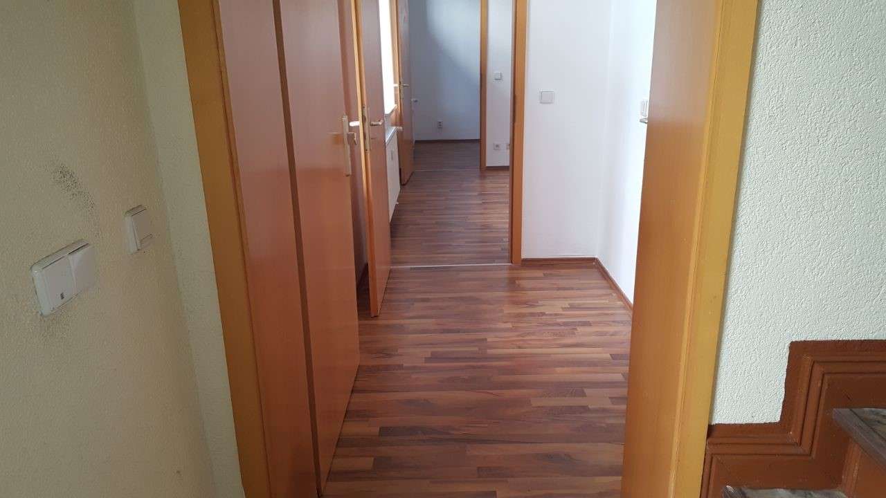 Für Singles und Studenten! 2-Raum-Wohnung im Erdgeschoss mit Wannenbad!