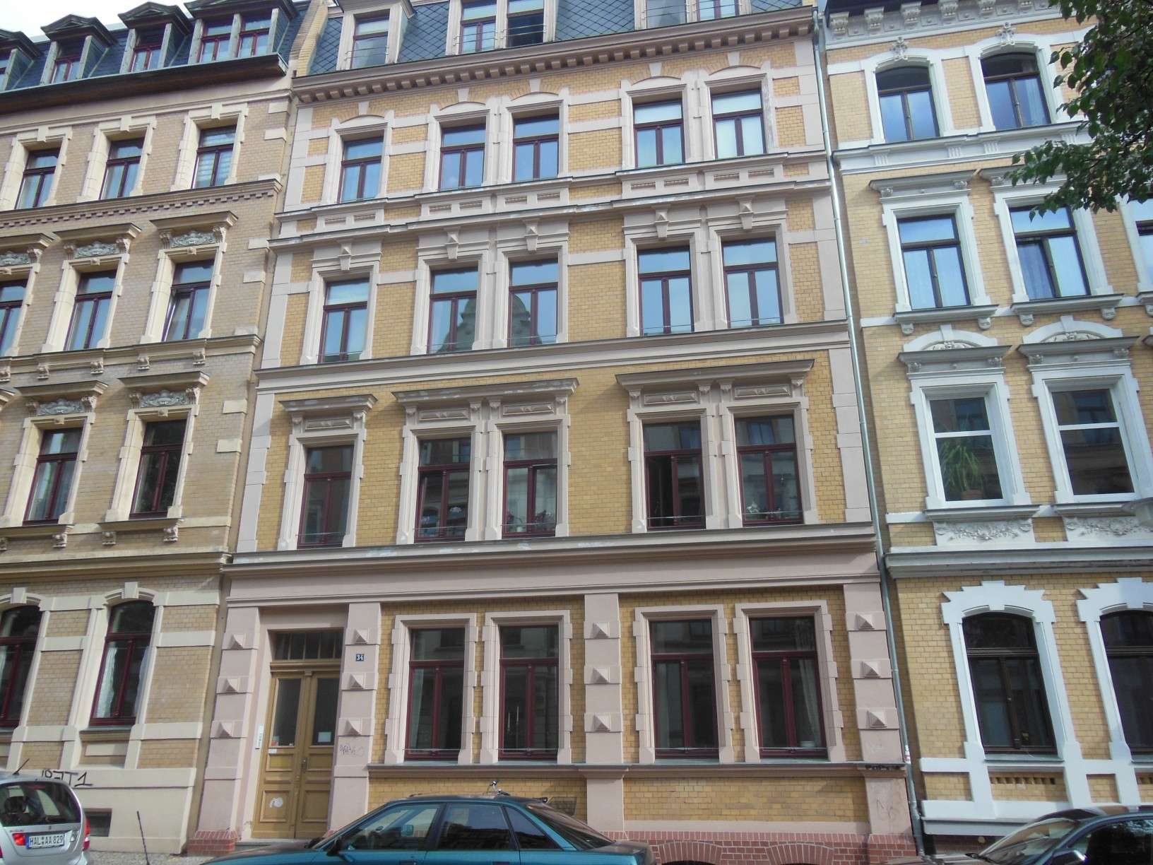 Dachgeschosswohnung mit 3 Zimmer, Ankleide und Sichtbalken!