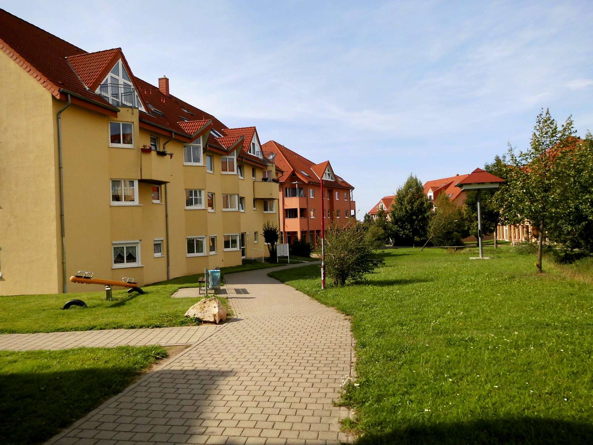 Klein aber Fein mit kleinem Balkon! überarbeitet NaL 10.07.17