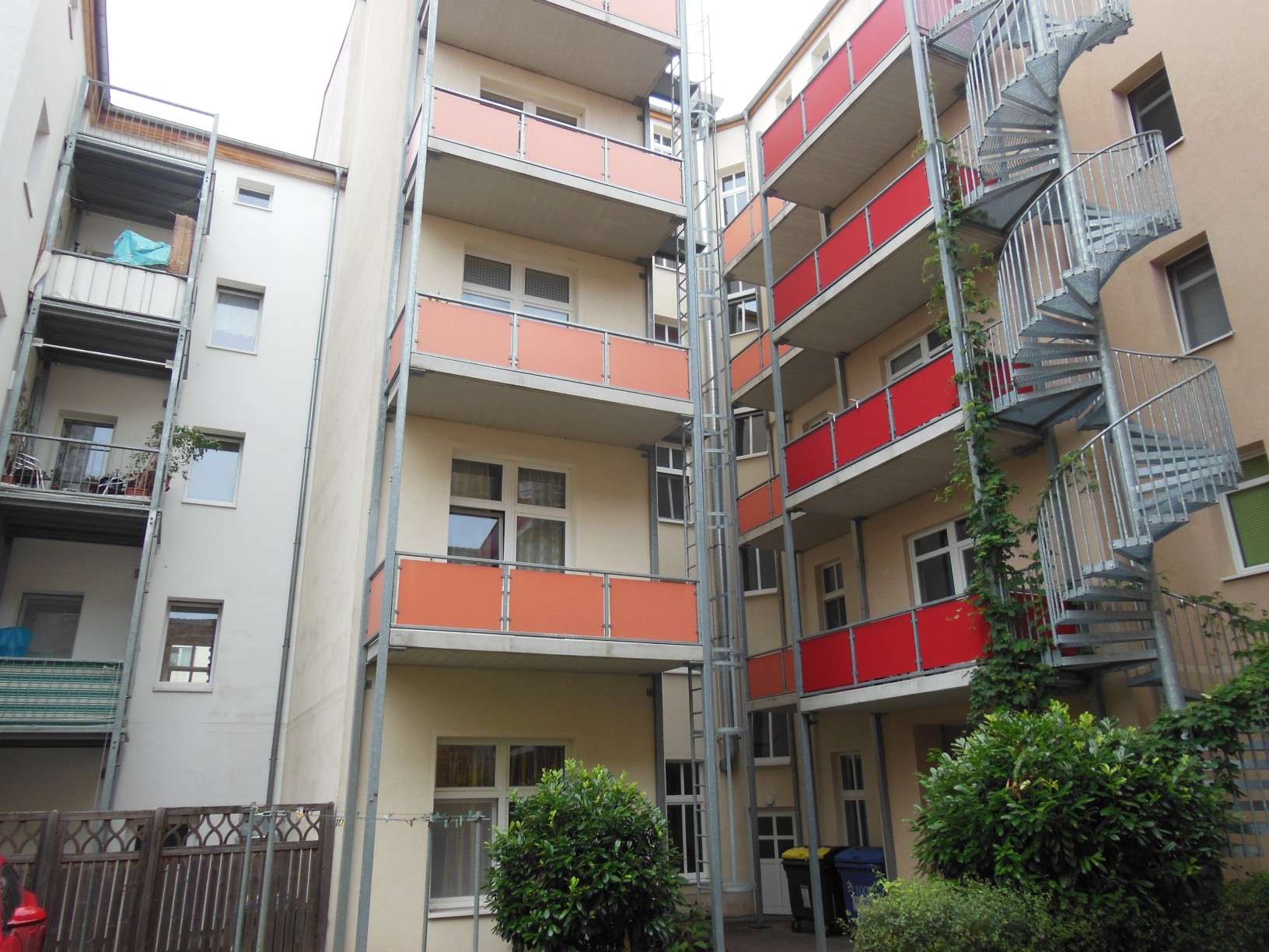 Apartment mit Balkon & Miniküche sucht Studenten oder Pendler! überarbeitet NaL 21.08.17