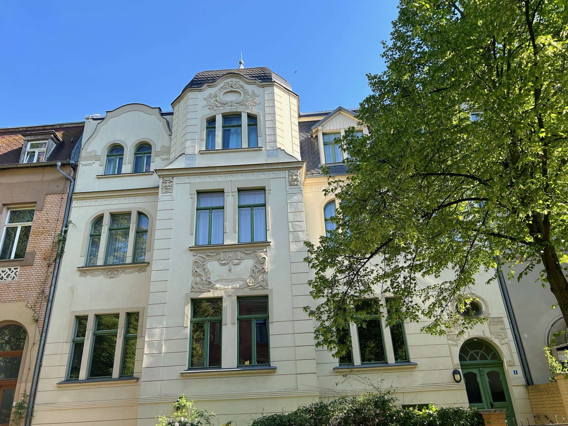 Vermietet! Vollmöblierte Souterrain-Wohnung in beliebter Lage!