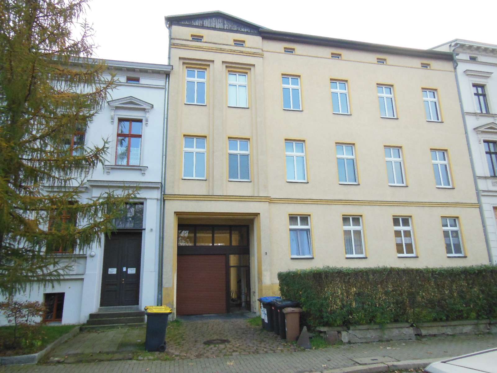Separater Eingang, Parkett, Bad mit Fenster, Wohnküche...