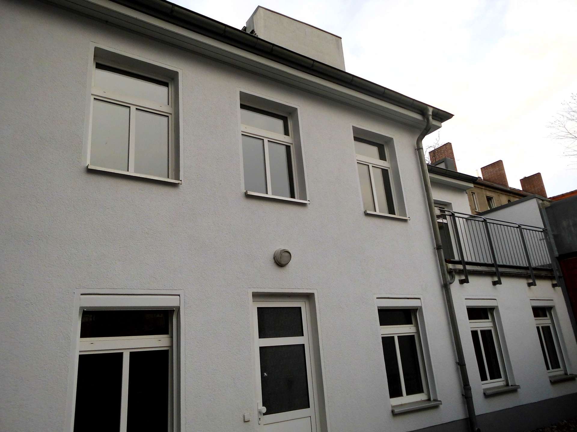 Hinterhaus als Maisonettewohnung mit Terrasse!