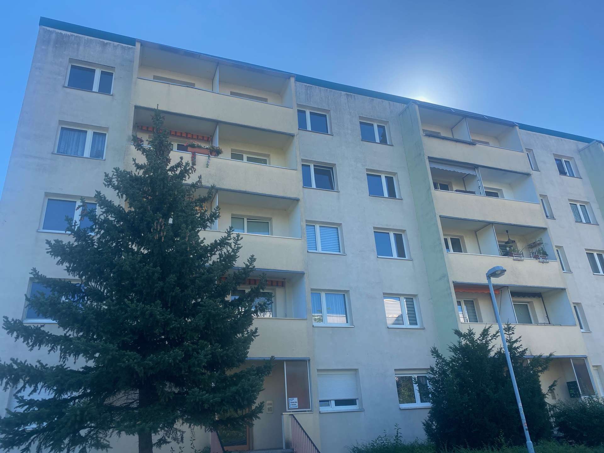 Bezugsfertige Wohnung mit ebenerdiger Dusche in der Nähe vom Heidesee!