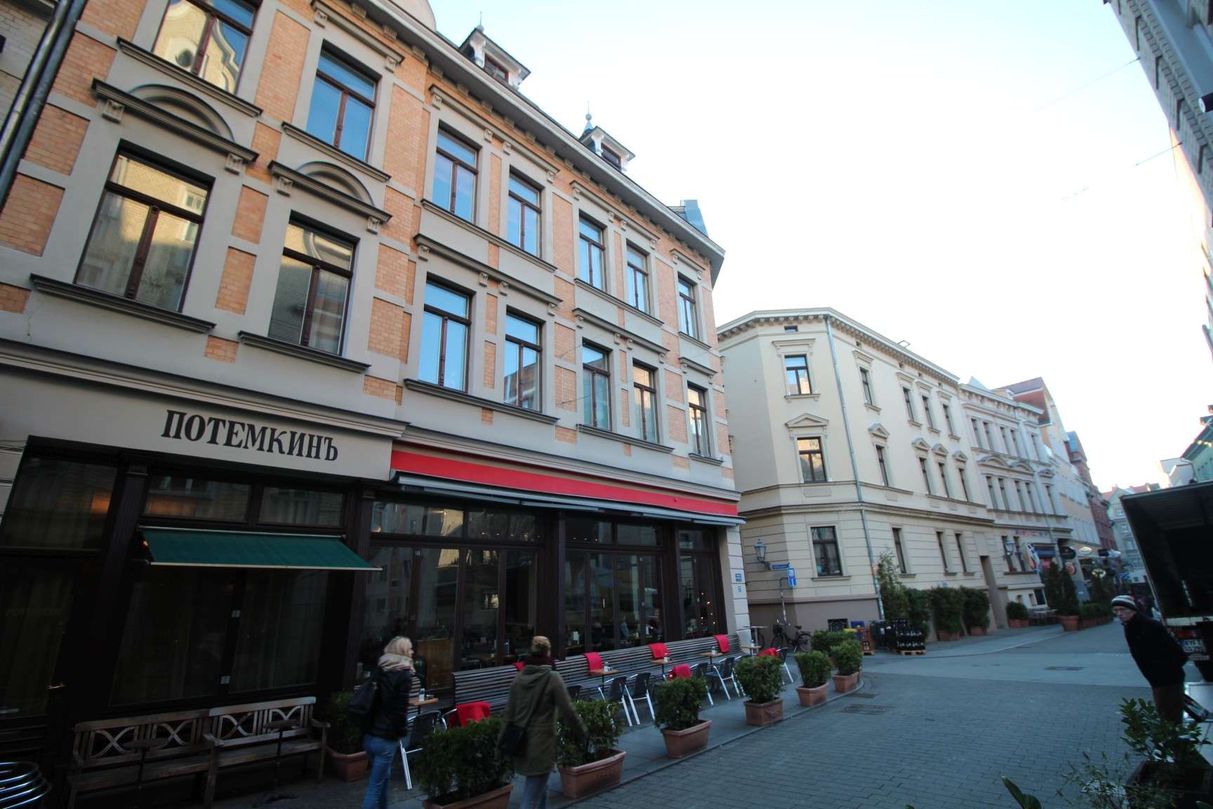 Wohn- und Geschäftshaus im Herzen der Stadt! * überarbeitet NaL 21.10.16