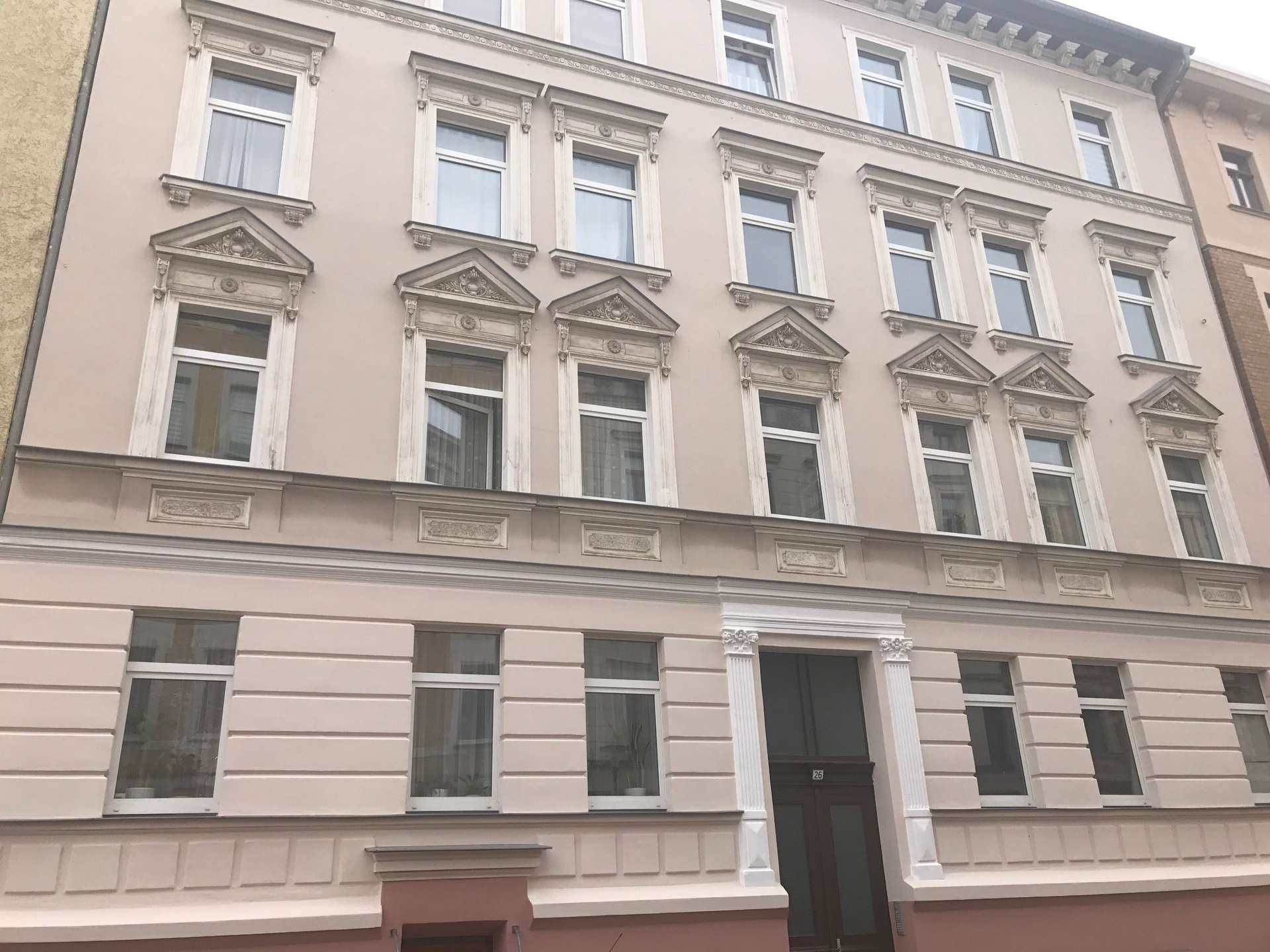 Geräumige Erdgeschosswohnung mit Wohnküche!