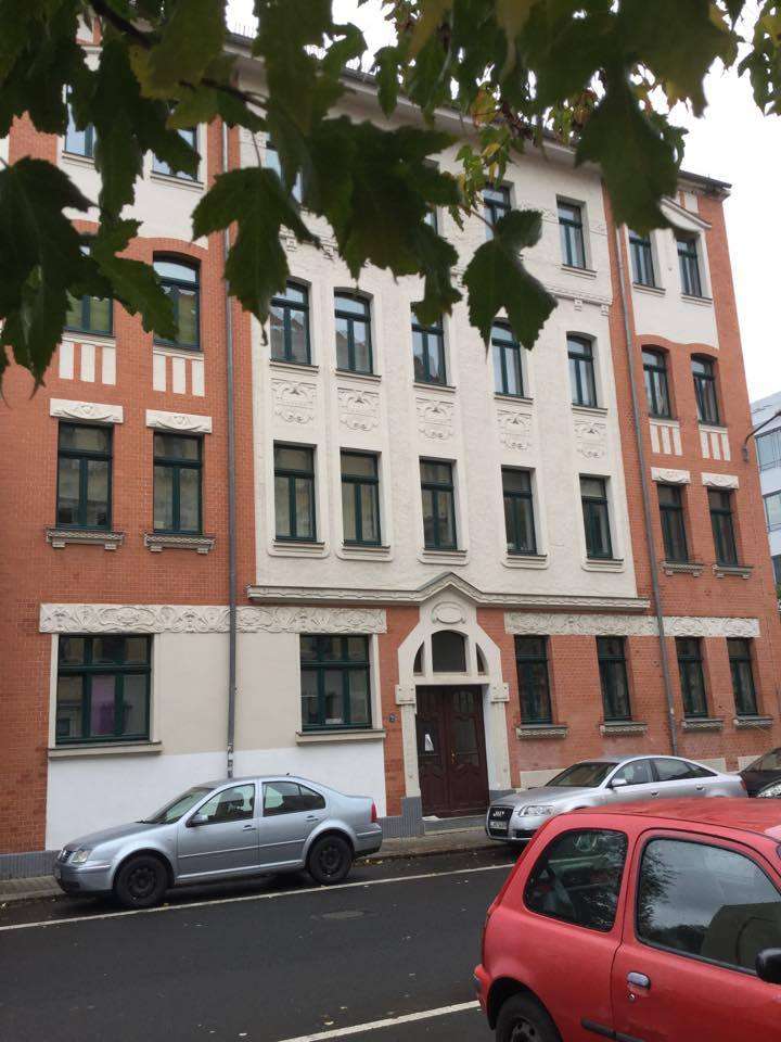 Balkon an schöner 2 Raum Wohnung mit Einbauküche! überarbeitet NaL 03.07.17