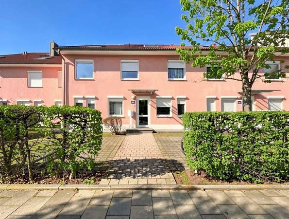 Lichtdurchflutete 2‑Zimmer‑Wohnung mit Waldnähe in Germering