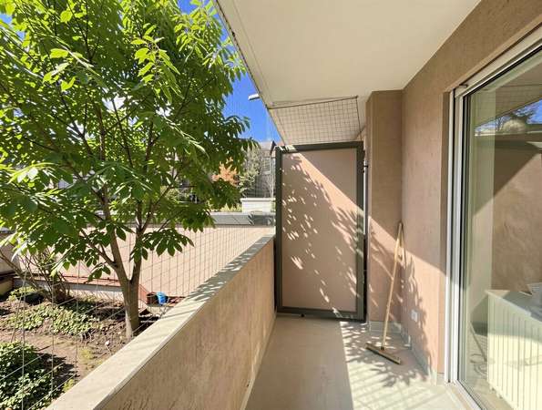 Frisch sanierte 2-Zimmer-Wohnung mit Balkon