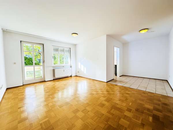 Ruhig gelegene 3 Zimmer Wohnung mit Balkon und Terrasse