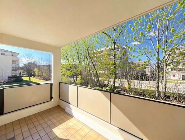 Helle 2-Zimmer-Wohnung in Planegg mit Balkon und optimaler Verkehrsanbindung