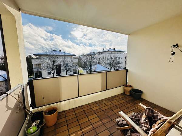 Schöne und sonnige 2-Zimmer-Wohnung in Martinsried