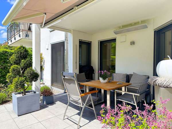 Sehr schöne, sonnige und ruhige Wohnung mit traumhaftem Süd-Garten!!
