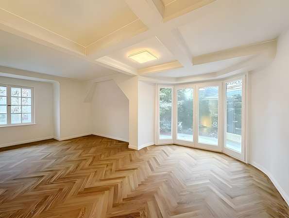Wohnen mit Geschichte - Altbau-Villa auf 145m² - sofort bezugsfrei nach Sanierung