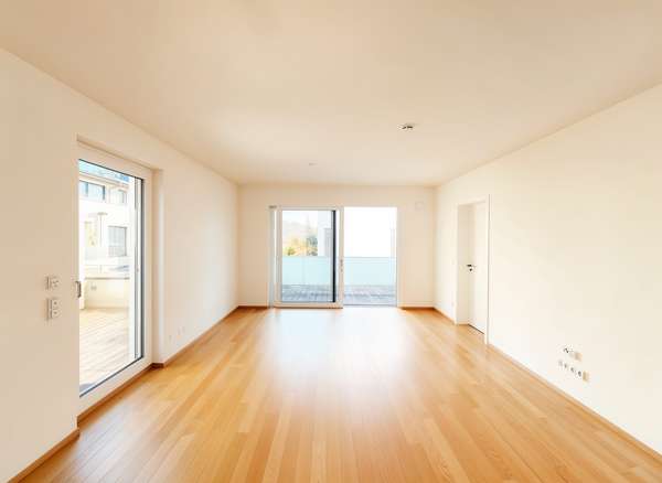 Modernes Wohnen in Planegg: 3 Zimmer mit drei Sonnenterrassen