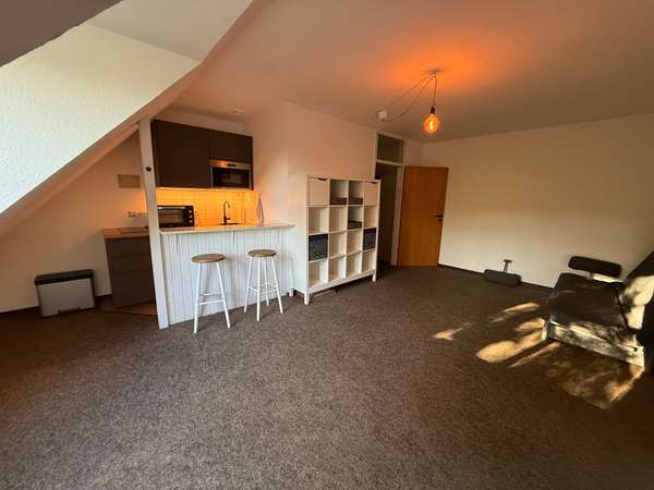 helles möbliertes Single-Apartment in ruhiger Lage – sofort verfügbar