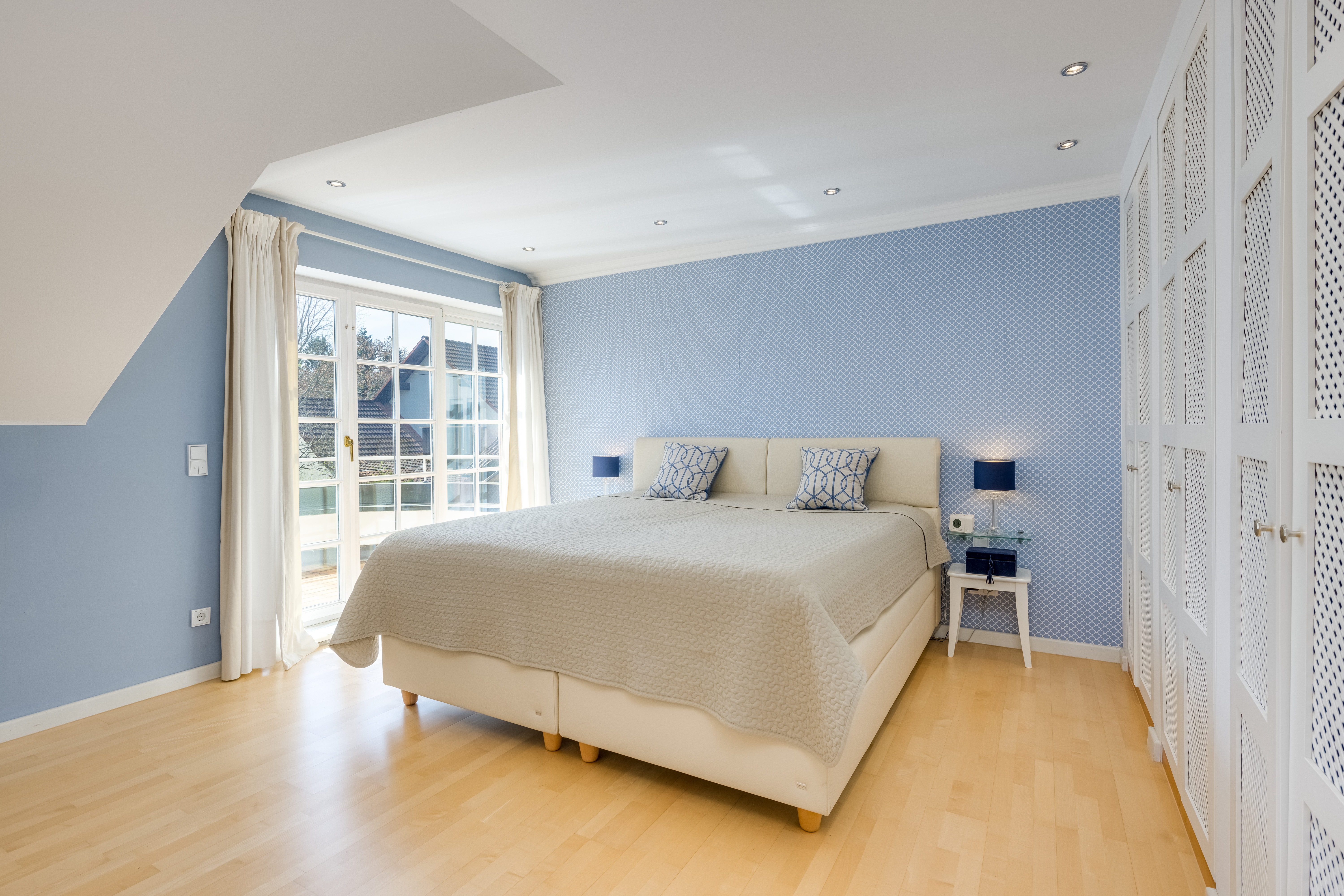 4 Bedroom Single Family Home/House's Image 3