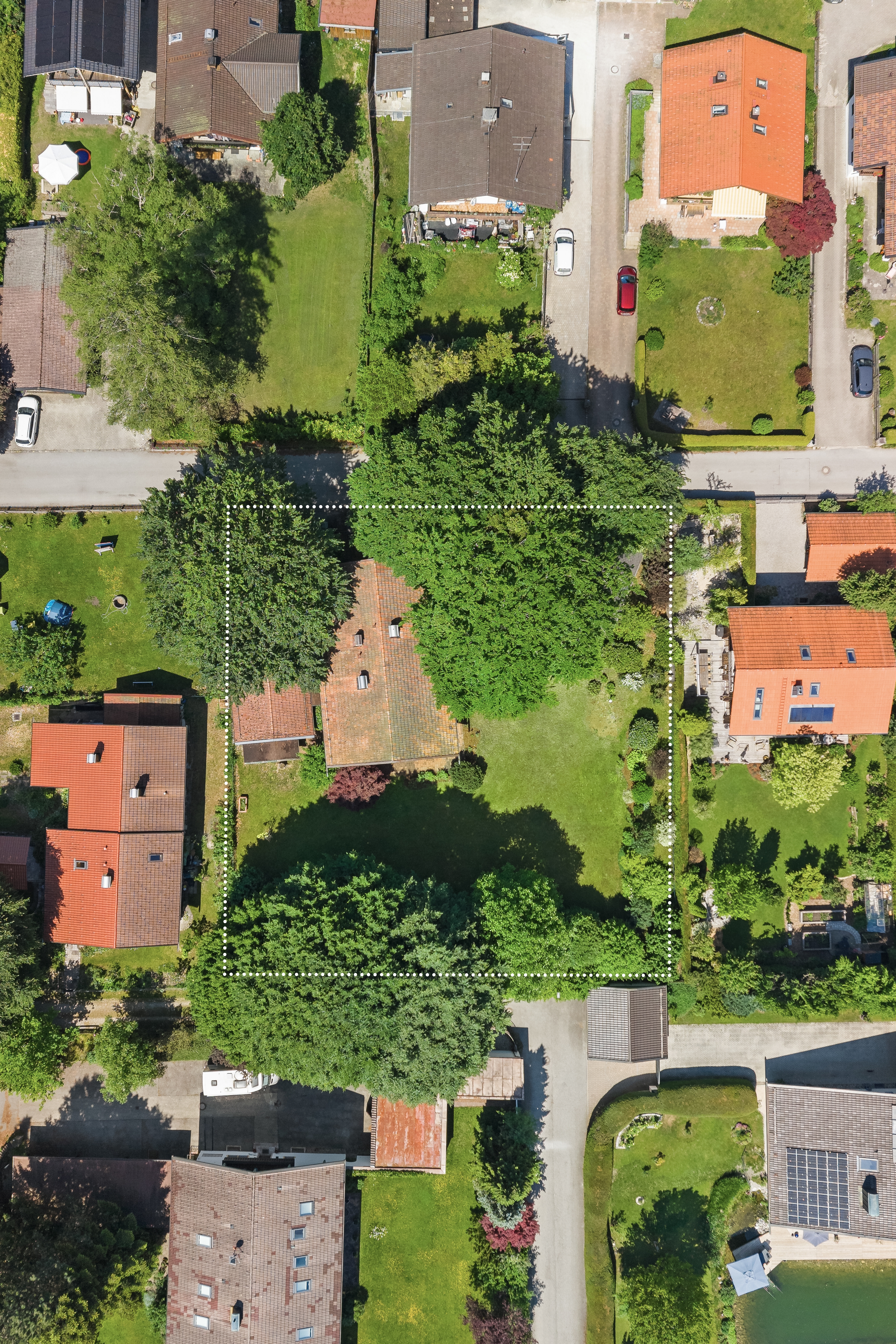 4 Bedroom Single Family Home/House's Image 3