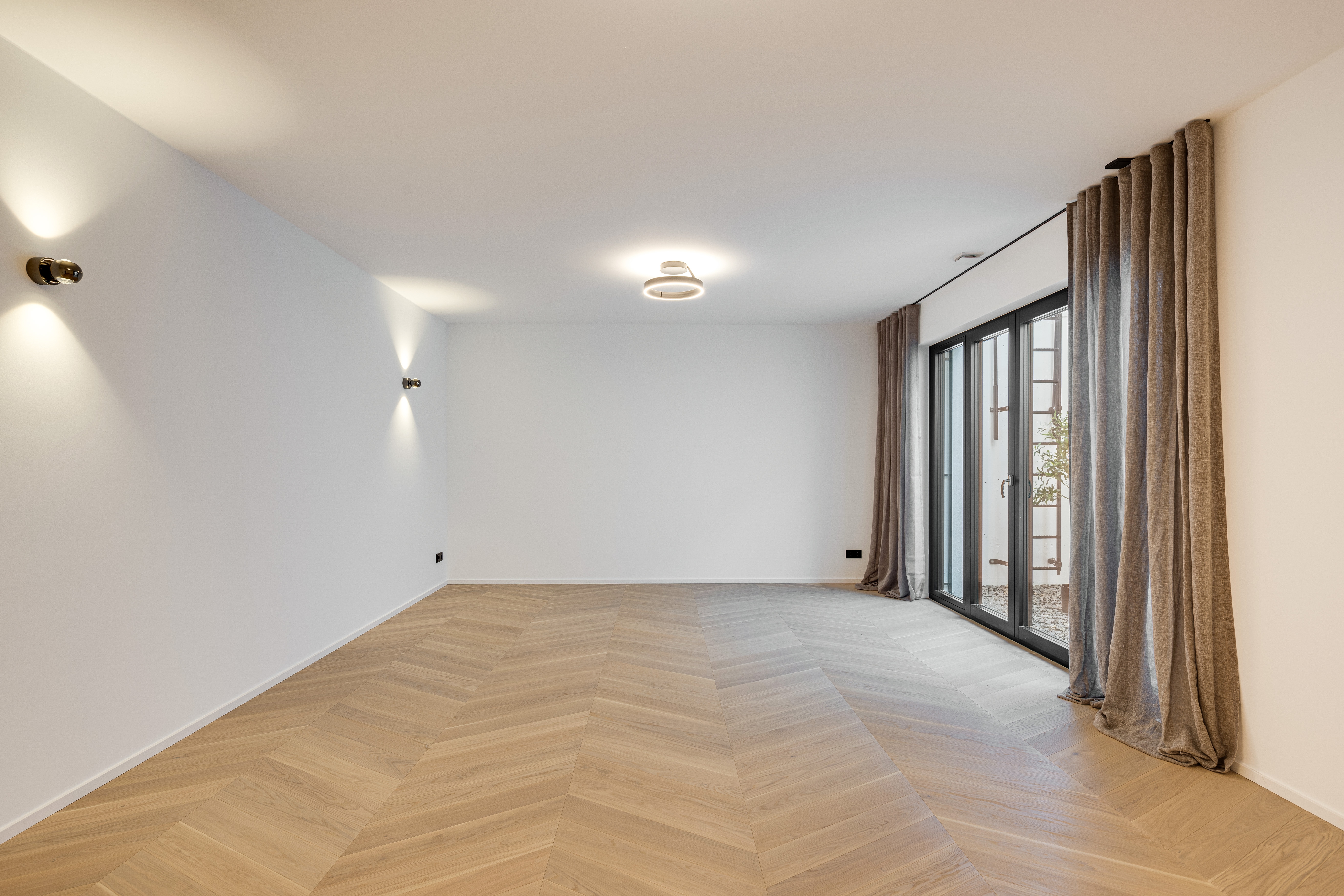4 Bedroom Single Family Home/House's Image 18