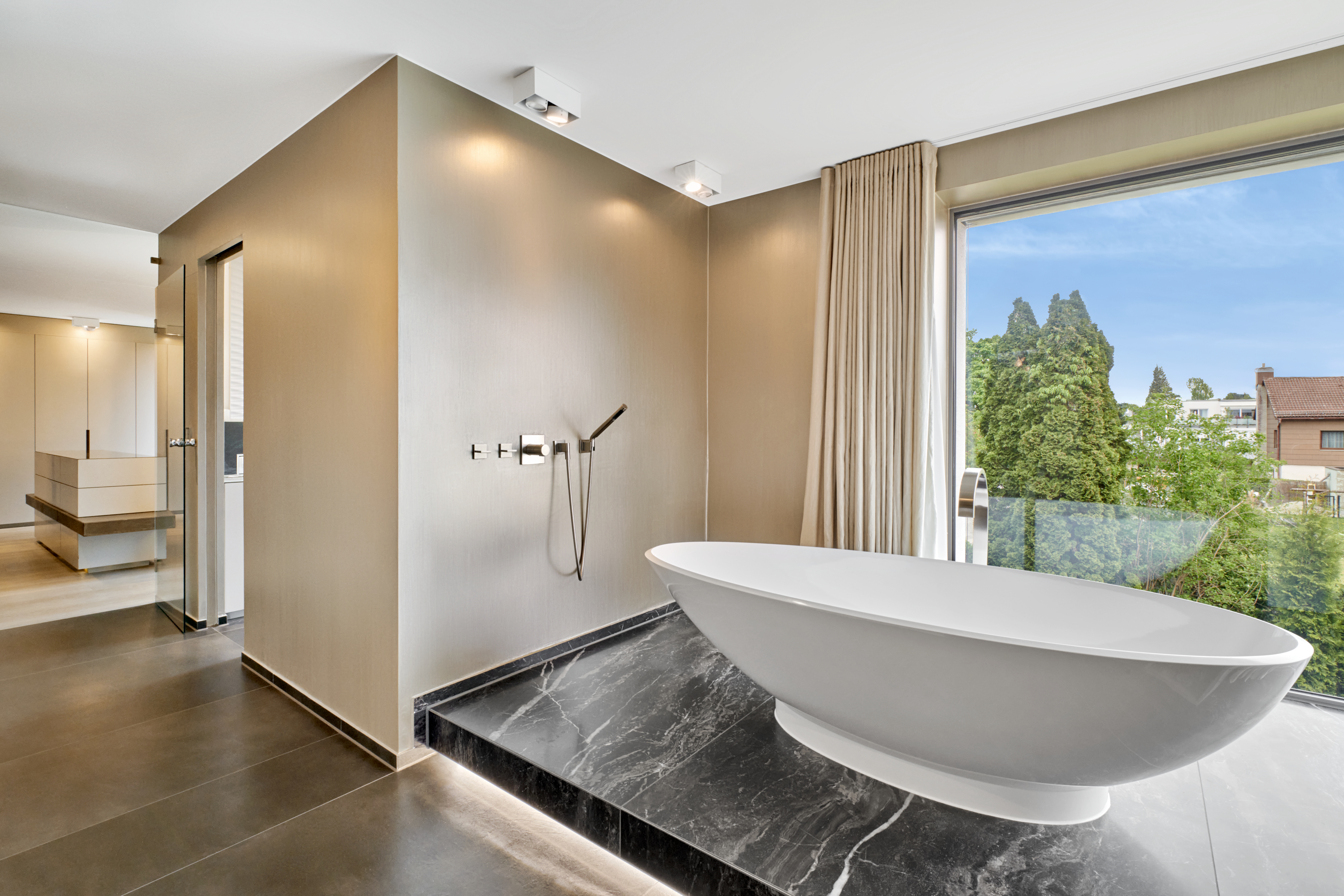 4 Bedroom Villa/Townhouse's Image 9