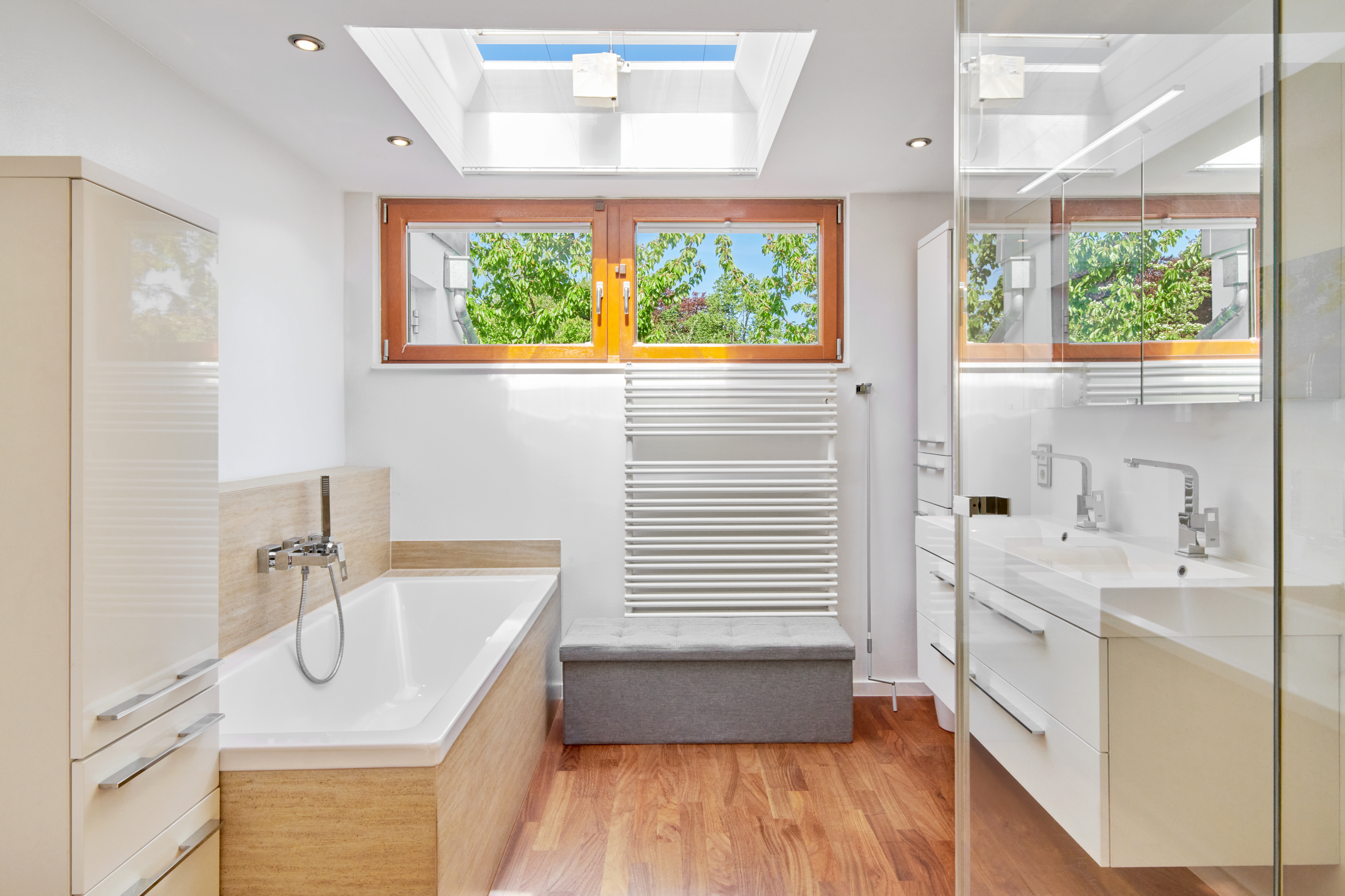 3 Bedroom Single Family Home/House's Image 4